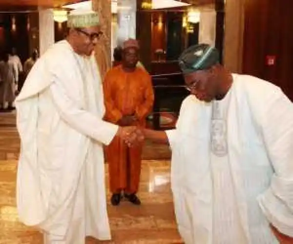 Photos Of Buhari Receiving Obasanjo At The Presidential Villa Today